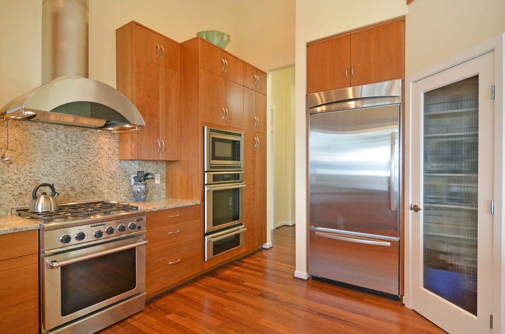 Egy modern konyha elengedhetetlen része: a beépíthető hűtő
